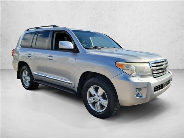 2013 Toyota Land Cruiser (photo 1) — photo 1
