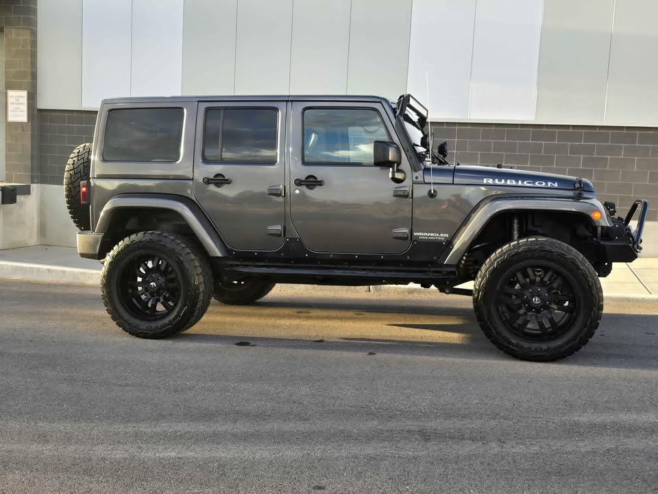 2017 Jeep Wrangler Unlimited · Recon Sport Utility 4D in North Salt Lake, UT (photo 4) — photo 4