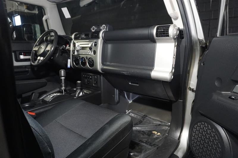 2010 Toyota FJ Cruiser in Salt Lake City, UT (photo 9) — photo 9