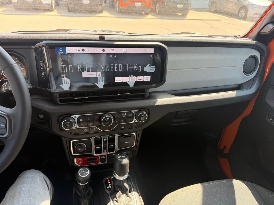 2025 Jeep Wrangler in Toronto, ON (photo 12)