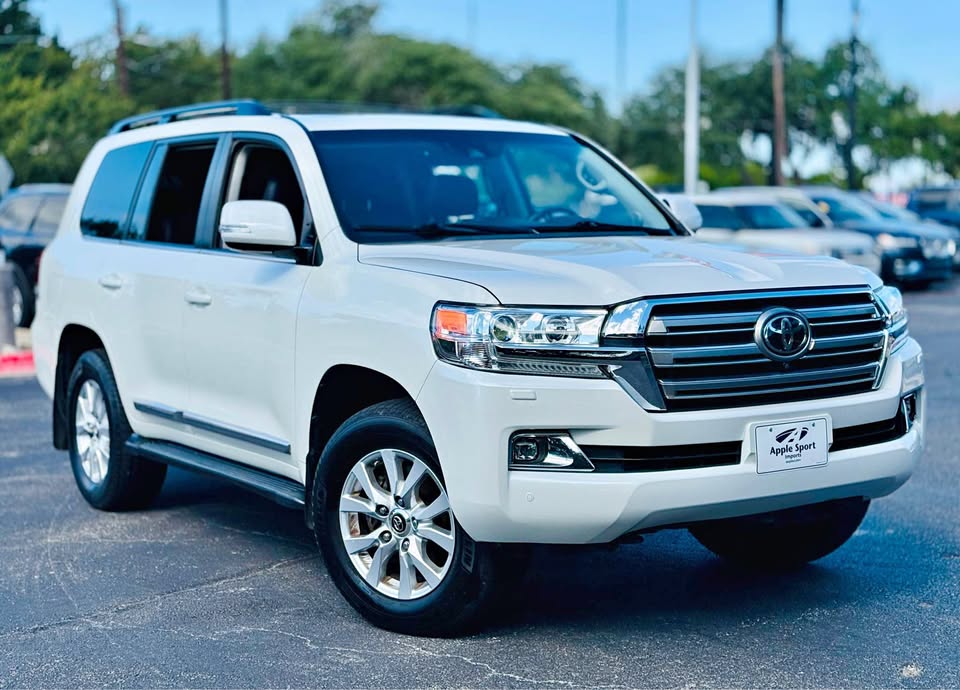 2019 Toyota Landcruiser · Land Cruiser in Austin, TX (photo 1) — photo 1