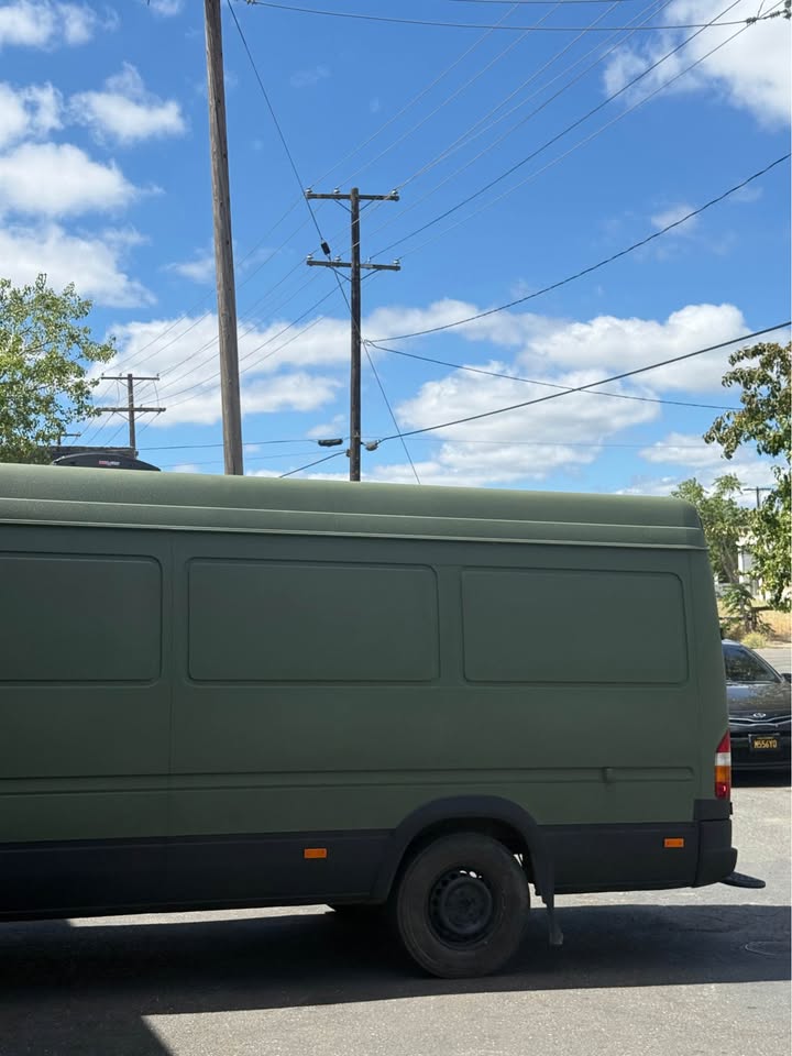 2005 Dodge Sprinter 2500 · High Ceiling Van 3D in Stockton, CA (photo 10)