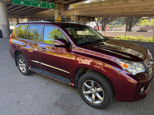 2013 Lexus GX · GX 460 Premium Sport Utility 4D — photo 2
