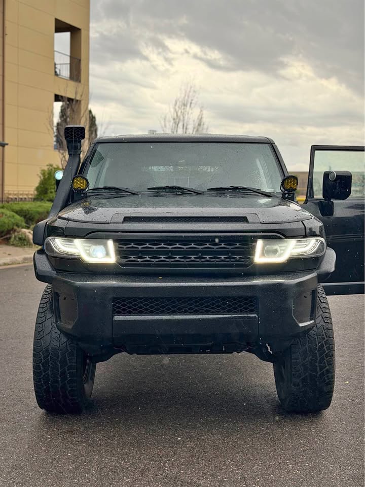 2007 Toyota FJ Cruiser · Sport Utility 2D in Thornton, CO (photo 1) — photo 1