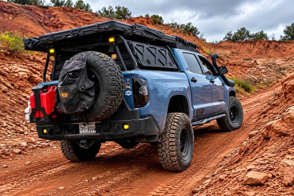 2nd Gen Tundra - leitner Designs Bed Rack w/ 2 gearpod xl - gen 1 in Helotes, TX (photo 1) — photo 1