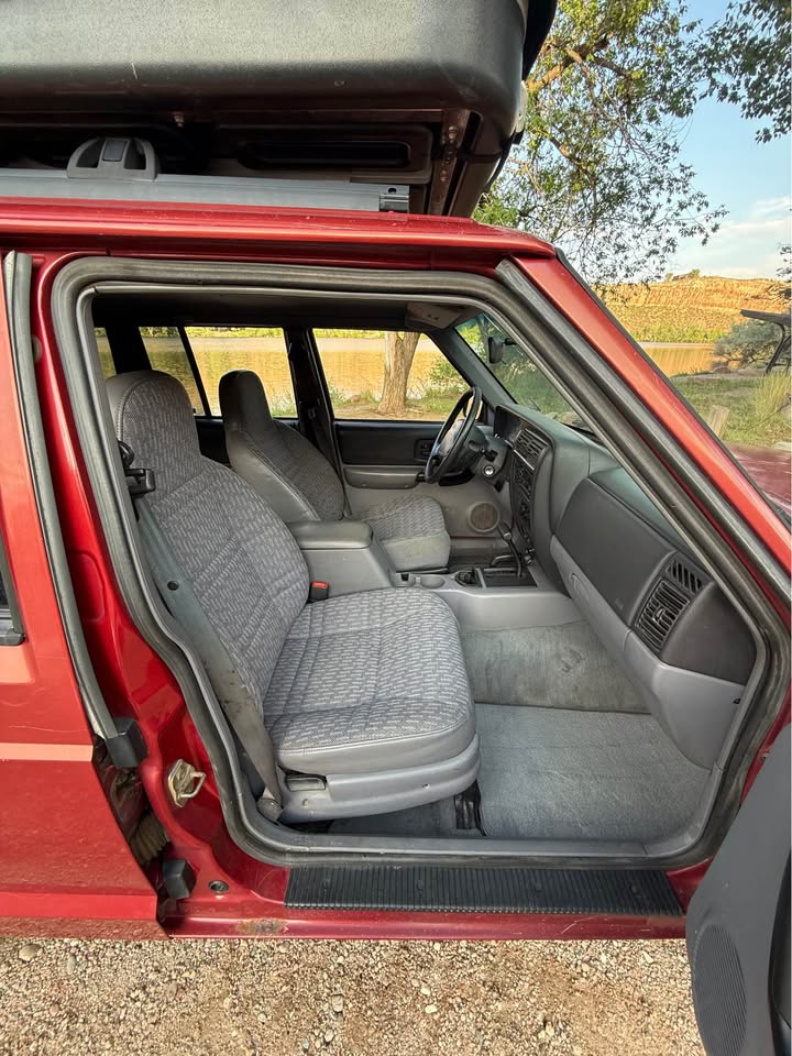 1998 Jeep Cherokee · XJ + Rooftop Tent in Fort Collins, CO (photo 11) — photo 11