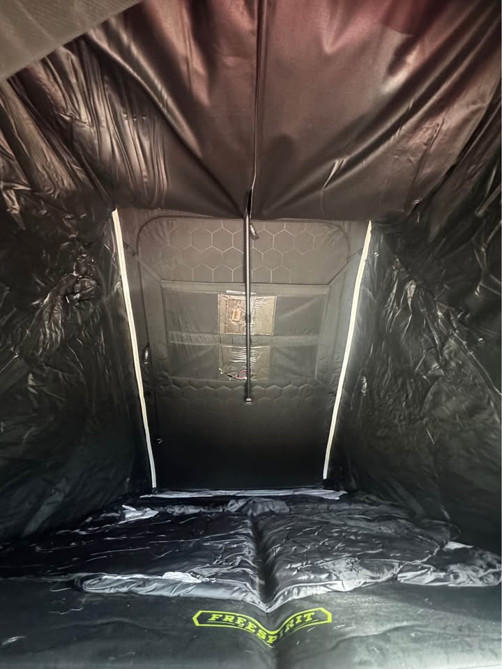 Rooftop tent in Centennial, CO (photo 4) — photo 4