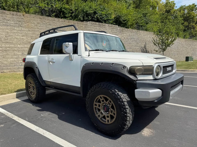 2013 Toyota FJ Cruiser 4WD – 90k Miles – Iceberg White – — photo 2