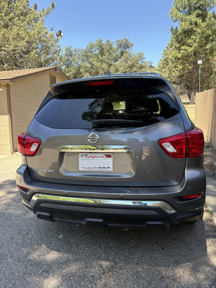 2019 Nissan Pathfinder · S Sport Utility 4D in Alpine, CA (photo 9) — photo 9