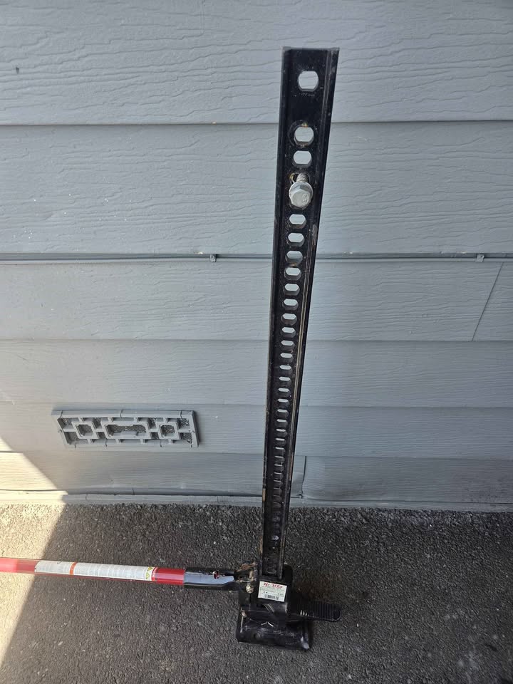 Hi lift jack in Sacramento, CA (photo 2) — photo 2