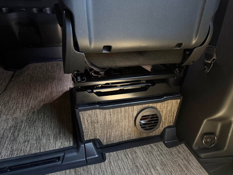 2026 Mercedes-Benz Sprinter 2500 Crew · High Roof w/144" WB Van 3D in Napa, CA (photo 12)