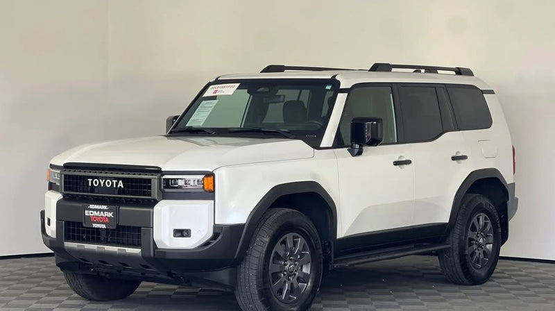 2024 Toyota Landcruiser · Base (photo 7) — photo 7