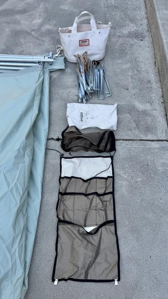 Springbar Traveler Tent + Accessories – Pearl Gray – Excellent Condition in Bellevue, WA (photo 5) — photo 5