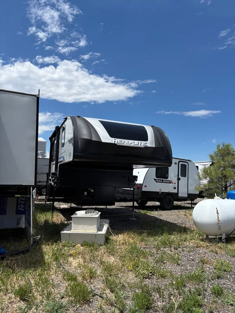 2025 Palomino real-lite hard side truck camper in Elizabeth, CO (photo 2)