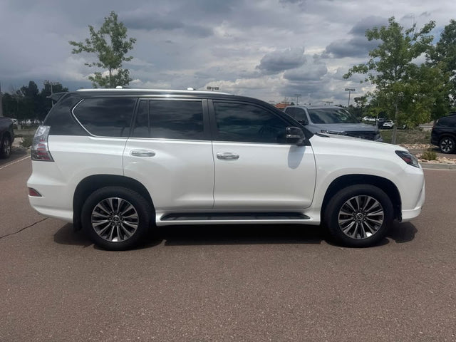2023 Lexus GX · GX 460 Luxury Sport Utility 4D — photo 2