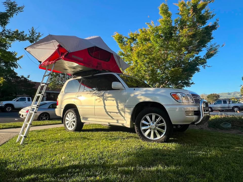 Yakima Skyrise roof top tent in San Jose, CA (photo 5) — photo 5