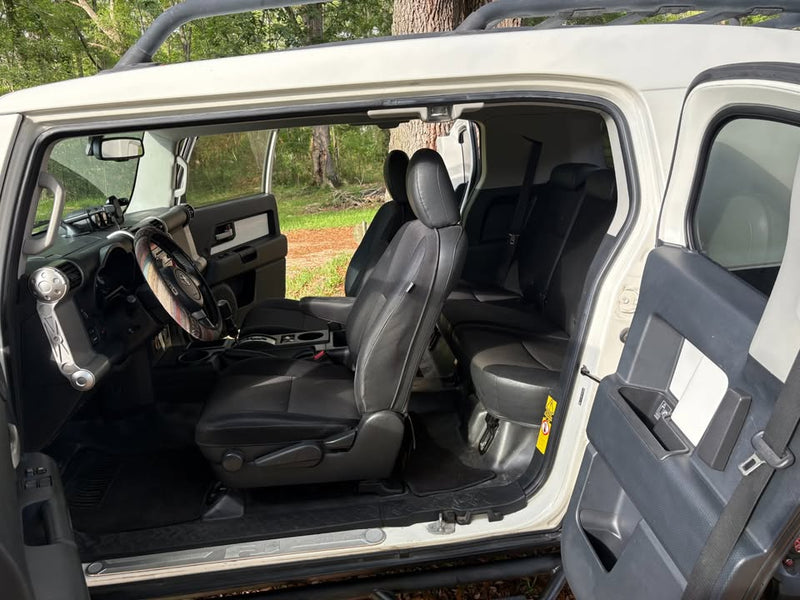 2010 Toyota FJ Cruiser in Baton Rouge, LA (photo 7) — photo 7