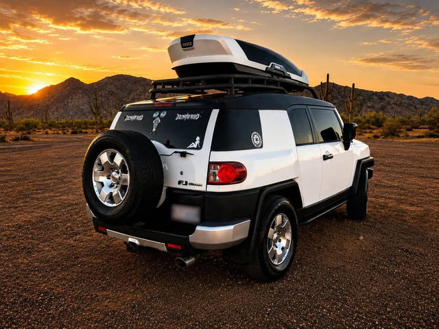 2007 Toyota FJ Cruiser · Sport Utility 2D — photo 2