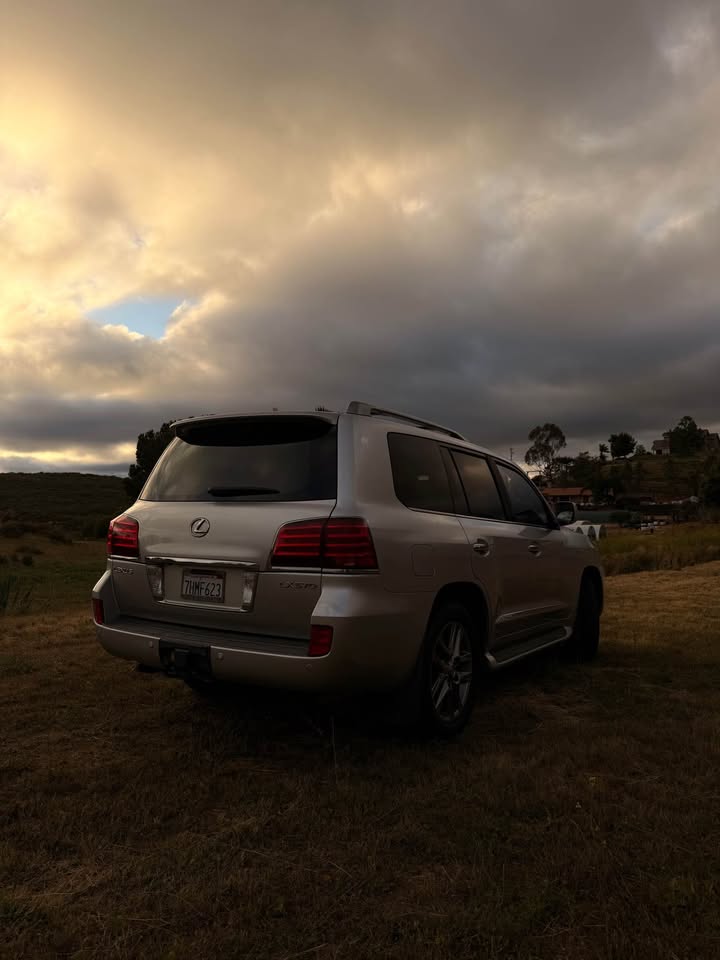 2009 Lexus LX · LX 570 Sport Utility 4D in Poway, CA (photo 2) — photo 2