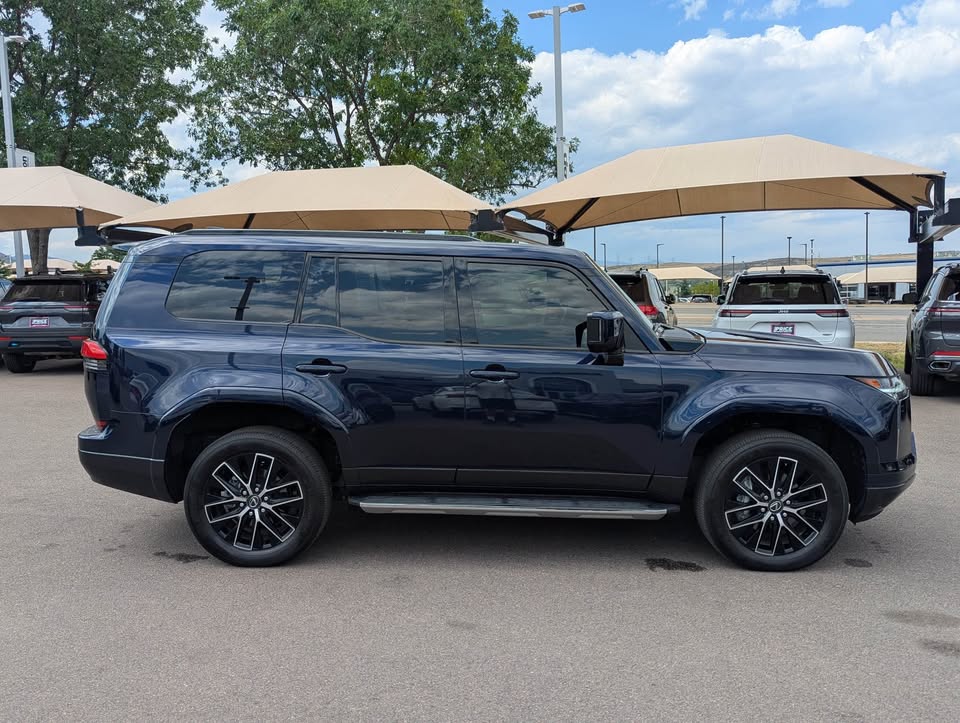 2024 Lexus GX (photo 4) — photo 4