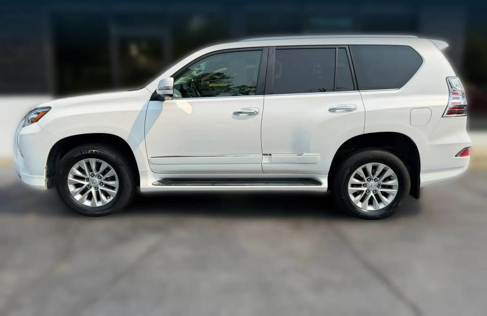 2017 Lexus GX · GX 460 Sport Utility 4D in Henderson, KY (photo 3) — photo 3
