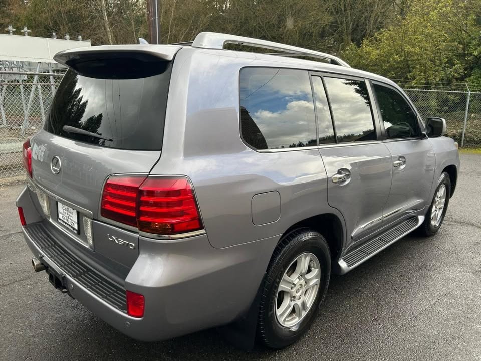 2008 Lexus LX 570 Sport Utility in Kirkland, WA (photo 5) — photo 5