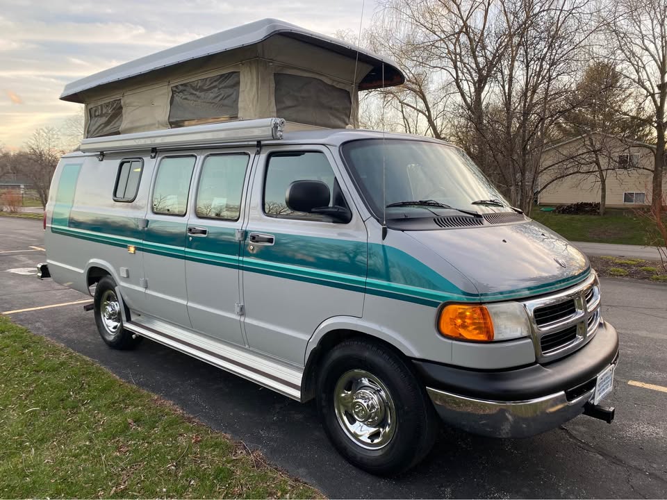 2003 Dodge Sportsmobile EB30 in Gurnee, IL (photo 6) — photo 6