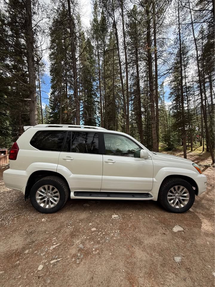 2004 Lexus GX · GX 470 Sport Utility 4D in Breckenridge, CO (photo 4) — photo 4