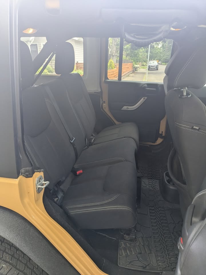 2013 Jeep Jeep+Wrangler+Unlimited in Portland, OR (photo 6) — photo 6