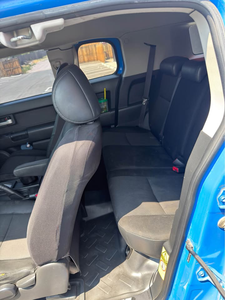 2007 Toyota FJ Cruiser · 4x4 in Denver, CO (photo 12) — photo 12
