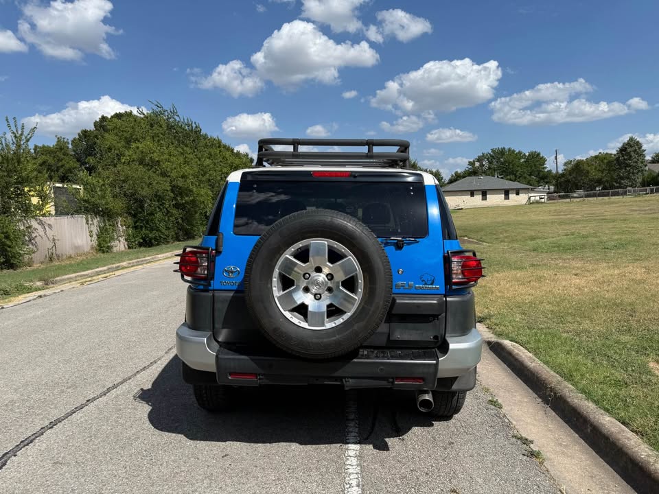 2007 Toyota FJ Cruiser in Austin, TX (photo 5) — photo 5
