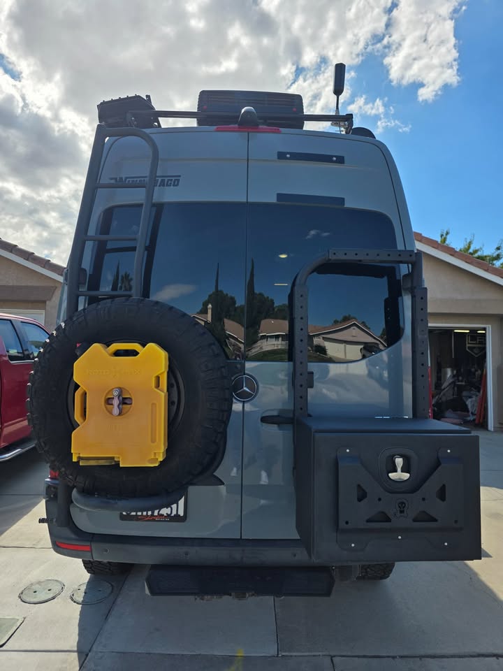 2022 Winnebago revel 4x4 diesel in Montgomery, TX (photo 4) — photo 4