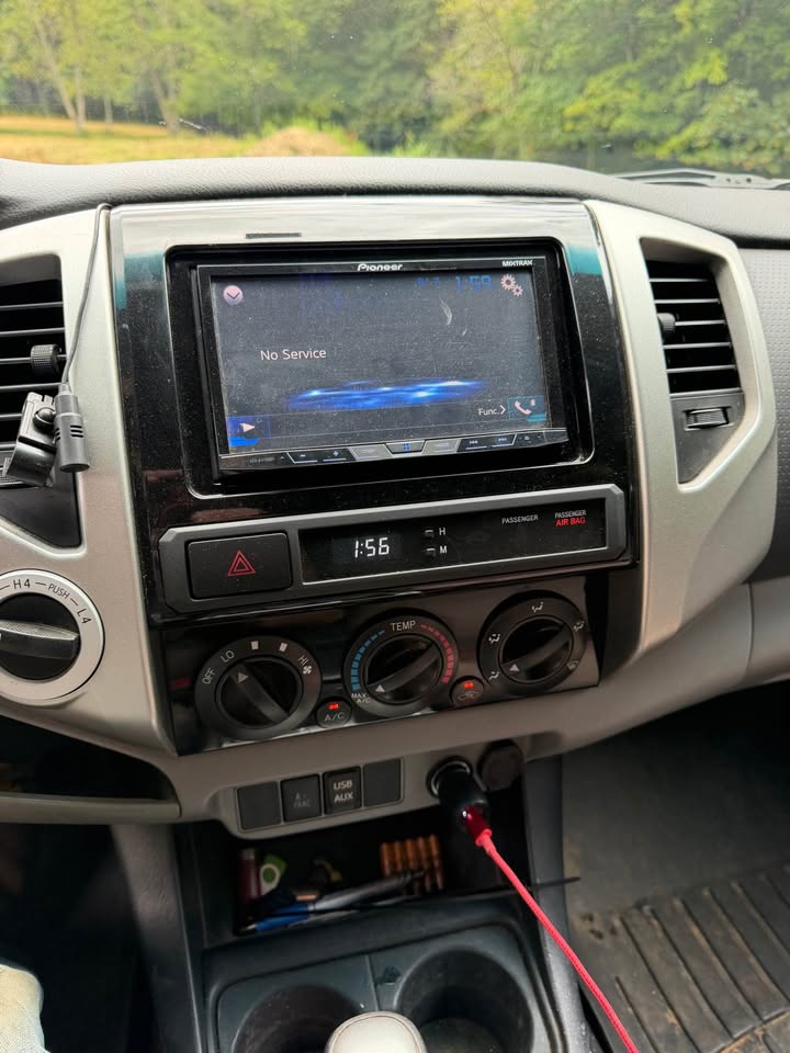 2014 Toyota Tacoma Double Cab · TRD Off-Road Pickup 4D 5 ft in St Helens, OR (photo 7) — photo 7