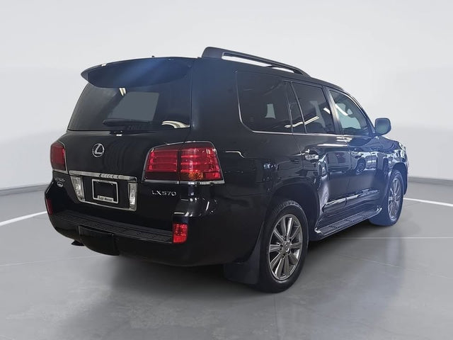 2010 Lexus LX 570 — photo 3