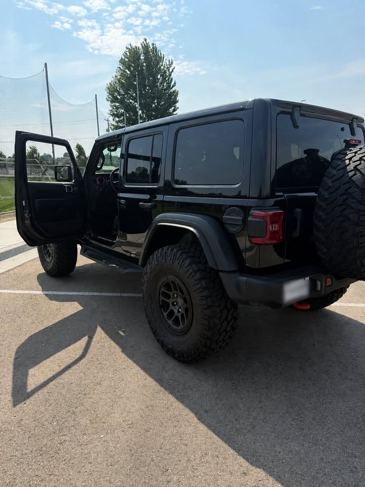 2023 Jeep wrangler rubicon 1 owner like new in Boise, ID (photo 9) — photo 9