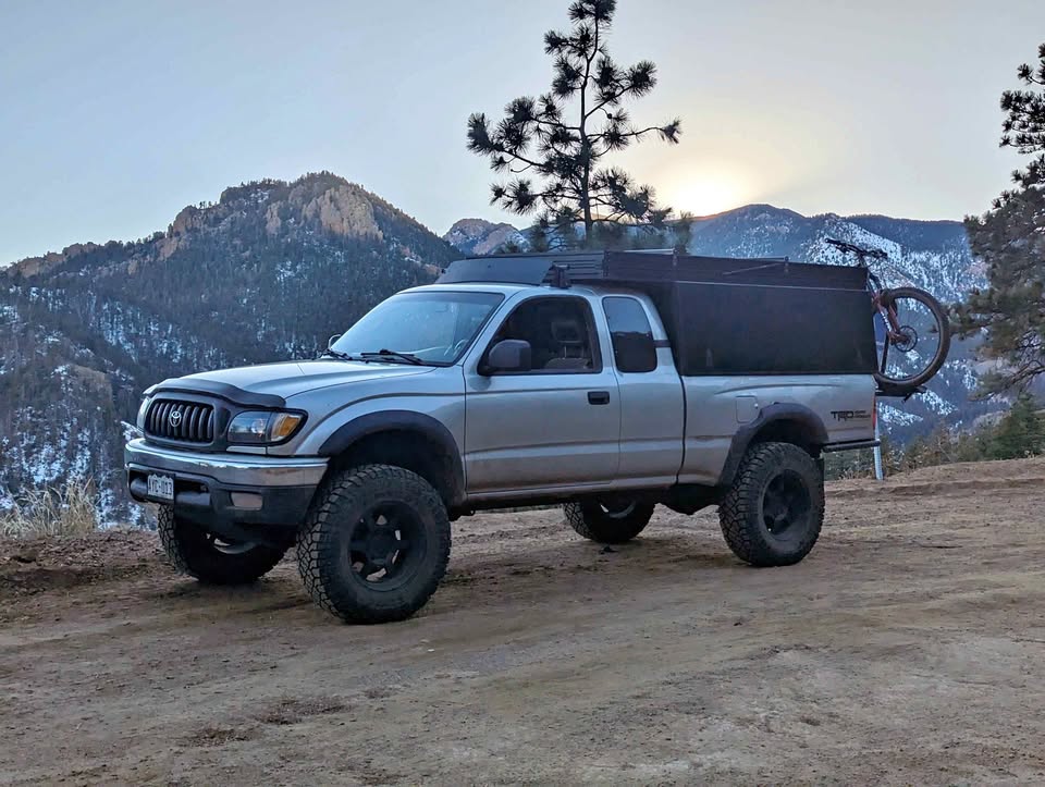 2001 Toyota Tacoma Access Cab · SR5 Pickup 4D 6 ft in Colorado Springs, CO (photo 1)