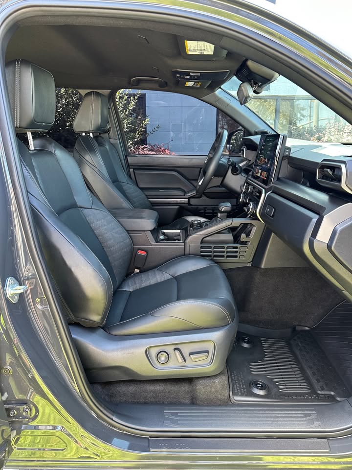 2025 Toyota 4Runner TRD Off Road Premium in Salt Lake City, UT (photo 11) — photo 11