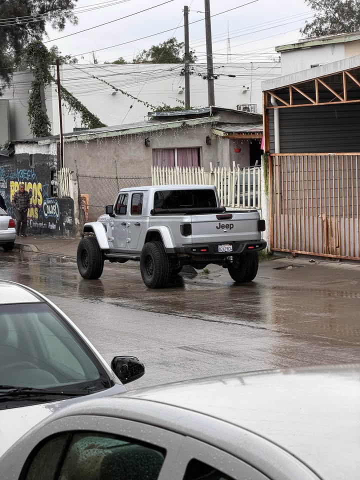 22 jeep gladiator mojave in San Diego, CA (photo 3) — photo 3