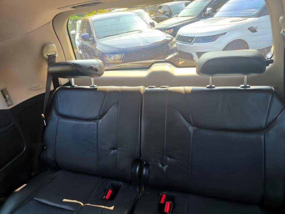 2011 Lexus LX 570 in Seattle, WA (photo 12) — photo 12