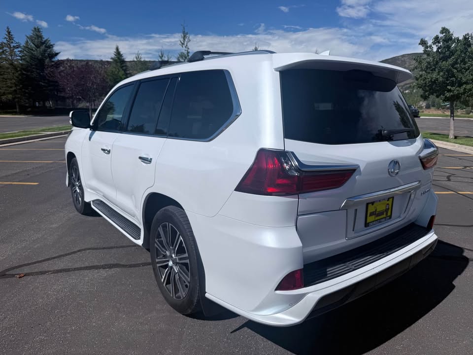 2020 Lexus LX · LX 570 Sport Utility 4D (photo 3) — photo 3
