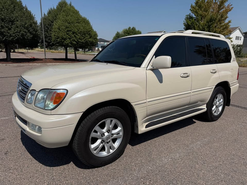2005 Lexus LX · LX 470 Sport Utility 4D (photo 2) — photo 2