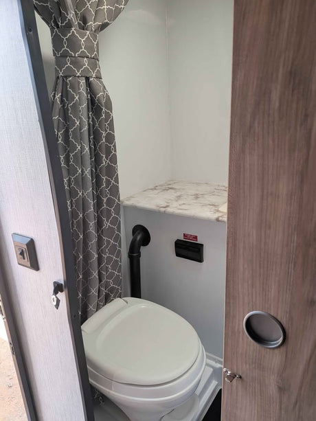 2021 Palomino Real-Lite in Huachuca City, AZ (photo 6)