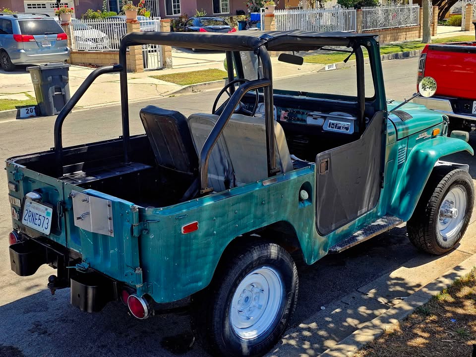1972 toyota land cruiser fj40 in Garden Grove, CA (photo 4) — photo 4