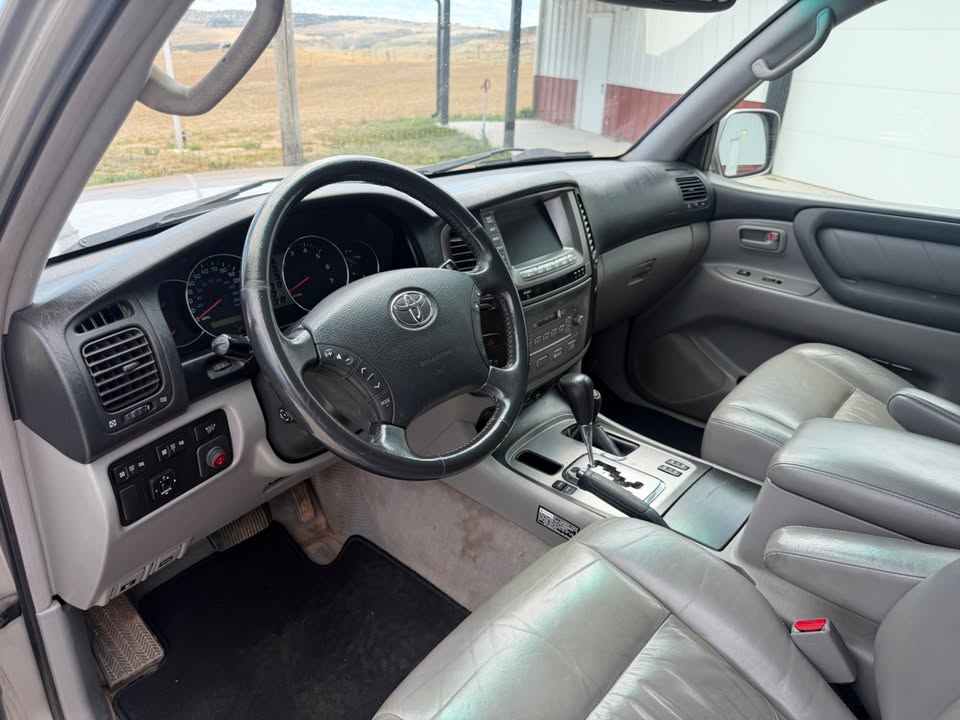 2005 Toyota Land Cruiser (100 Series) in Boulder, CO (photo 5) — photo 5