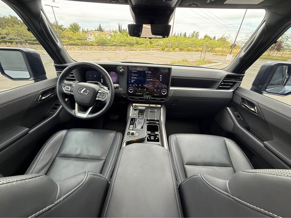 2025 Lexus GX · Lexus GX 550 Luxury+ 4WD in Rocklin, CA (photo 10) — photo 10