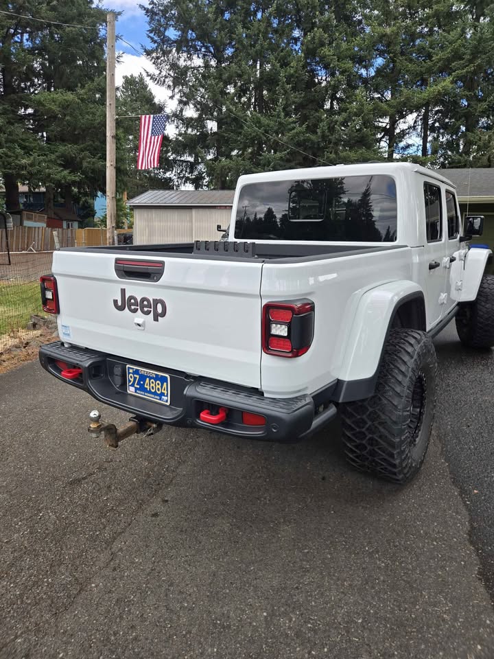 2020 Jeep Gladiator · Rubicon Pickup 4D 5 ft in Eagle Creek, OR (photo 5)