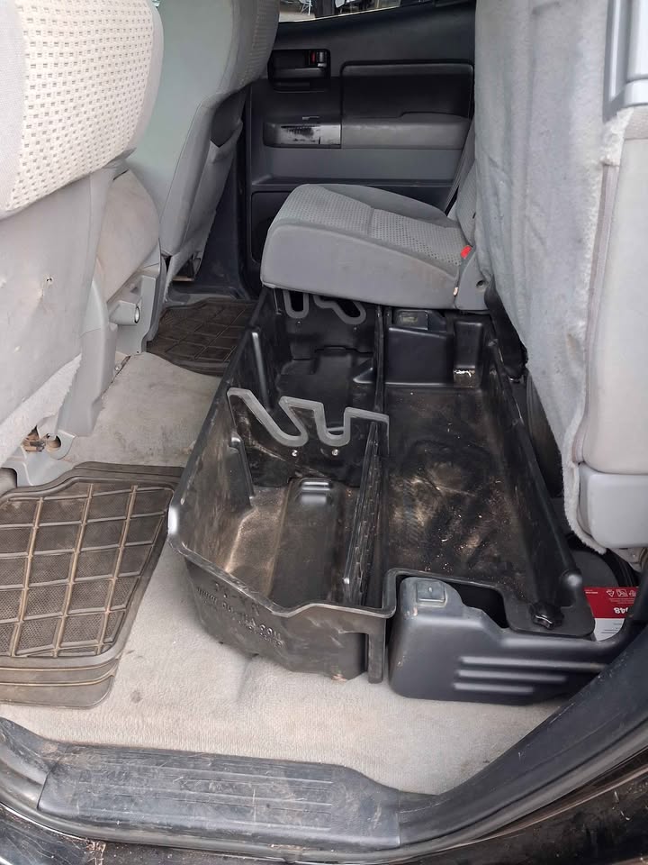 2010 Toyota Tundra · Sr5 (photo 9) — photo 9
