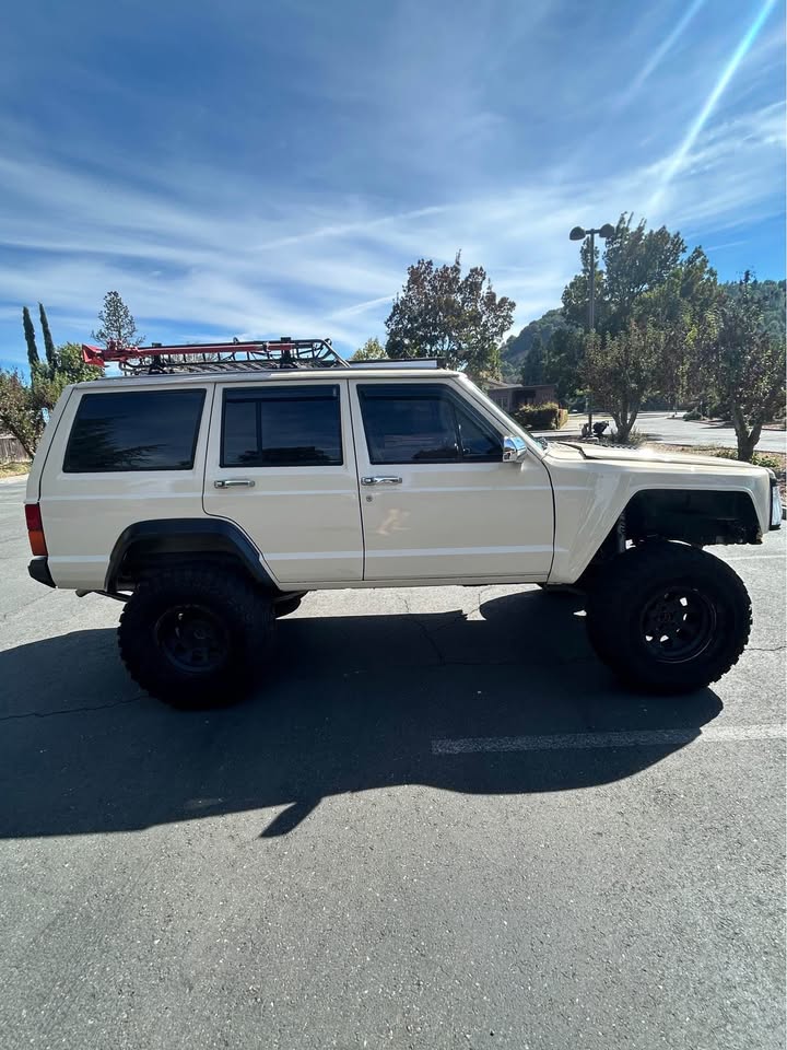 1989 Jeep Cherokee in Moraga, CA (photo 5) — photo 5