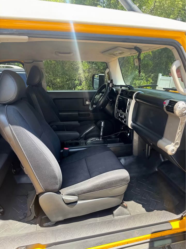 2007 Toyota FJ Cruiser in Spring Hill, FL (photo 10) — photo 10