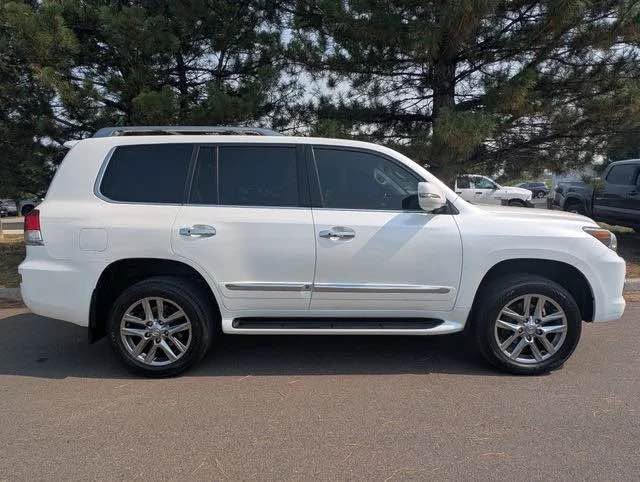 2013 Lexus LX · LX 570 Sport Utility 4D (photo 5) — photo 5